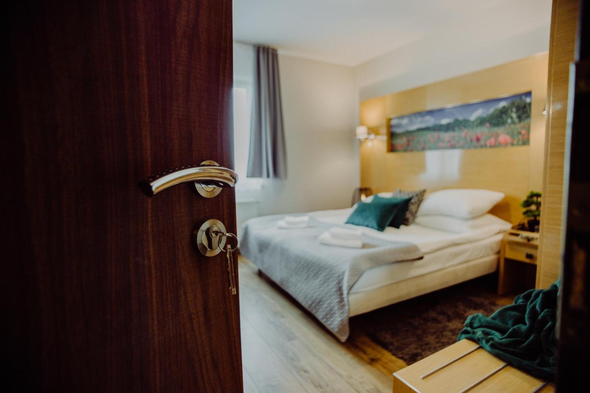 Hotel Bonsai نييمتشا المظهر الخارجي الصورة